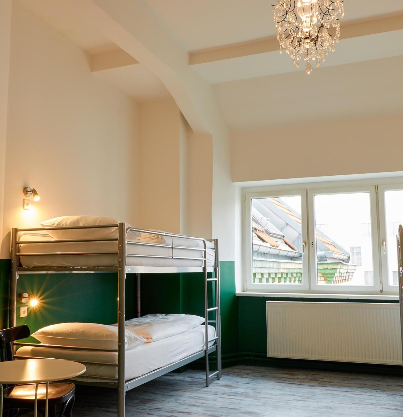 Bed 4-Bed Dormitory Room,713106061:JPEG